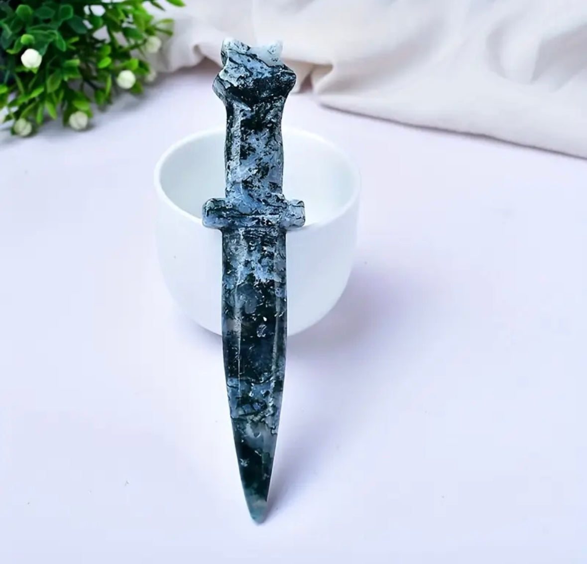 Mini athamé sculpté en pierre